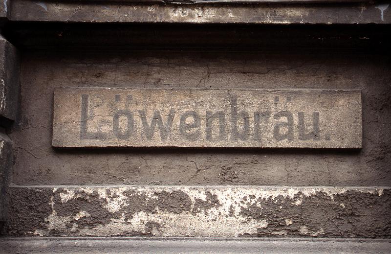 Halle, Carl-von-Ossietzky-Str. 1, 28.4.1998 (3).jpg